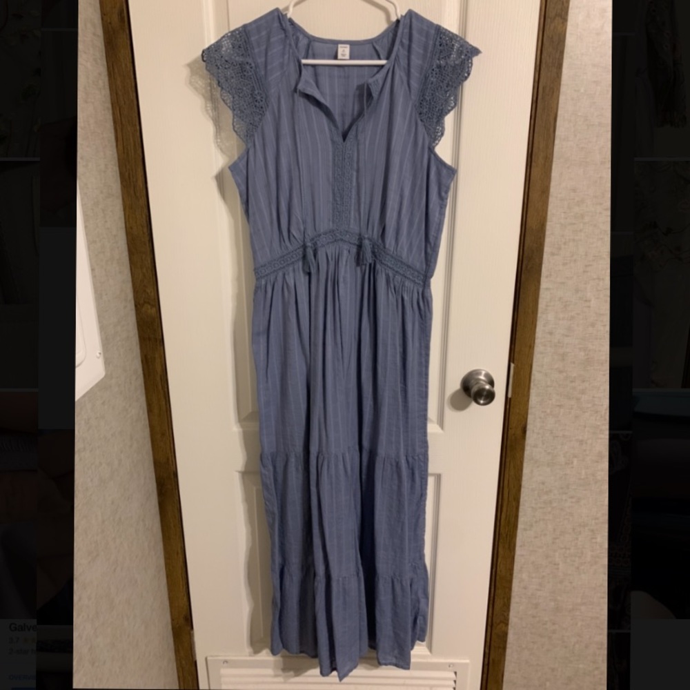 NWOT Maxi Dress with Crochet Sleeves